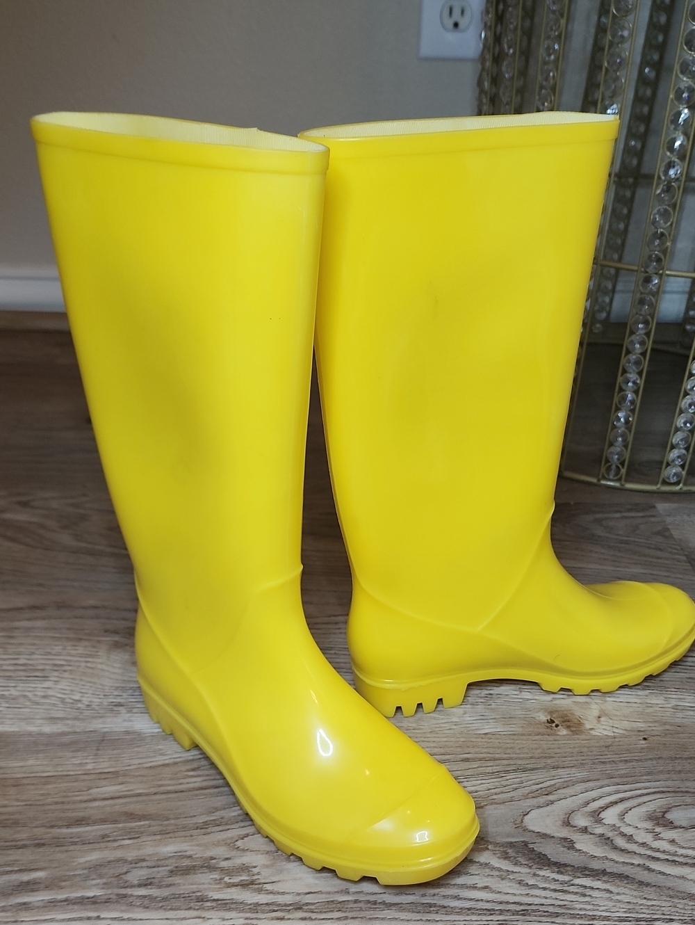 Easy Usa Women Yellow Stylish Rubber Rain Boots Mid Calf Size 6 Round Toe